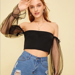 Off the shoulder strapless crop top/tube top